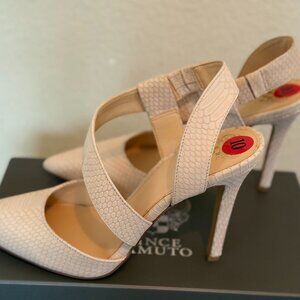 VINCE CAMUTO EXOTIC EMBOSSED SLINGBACK